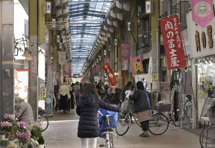 「リボーン〜最後のヒーロー〜」第1話あらすじと感想【ネタバレあり・ロケ地・衣装まとめ】