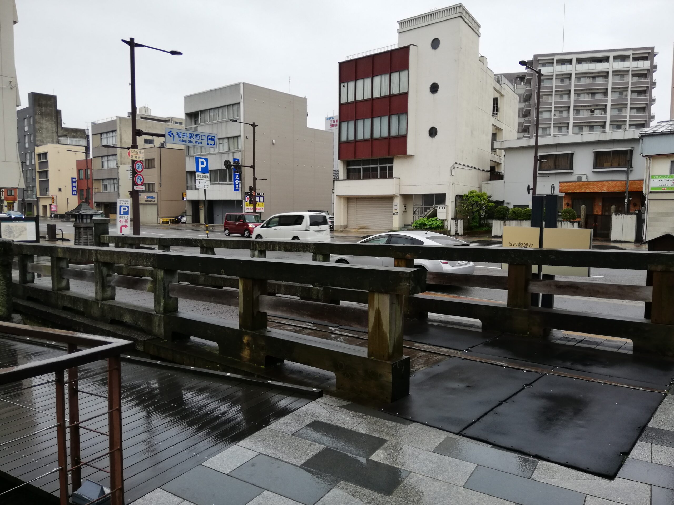 北ノ庄城跡に建つ柴田神社(福井県福井市)