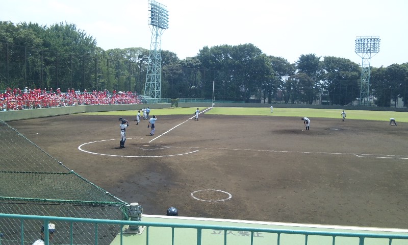 マウンドに置かれた野球ボール