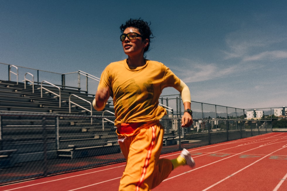 Apple Watch Series 12を装着したライフスタイル写真
