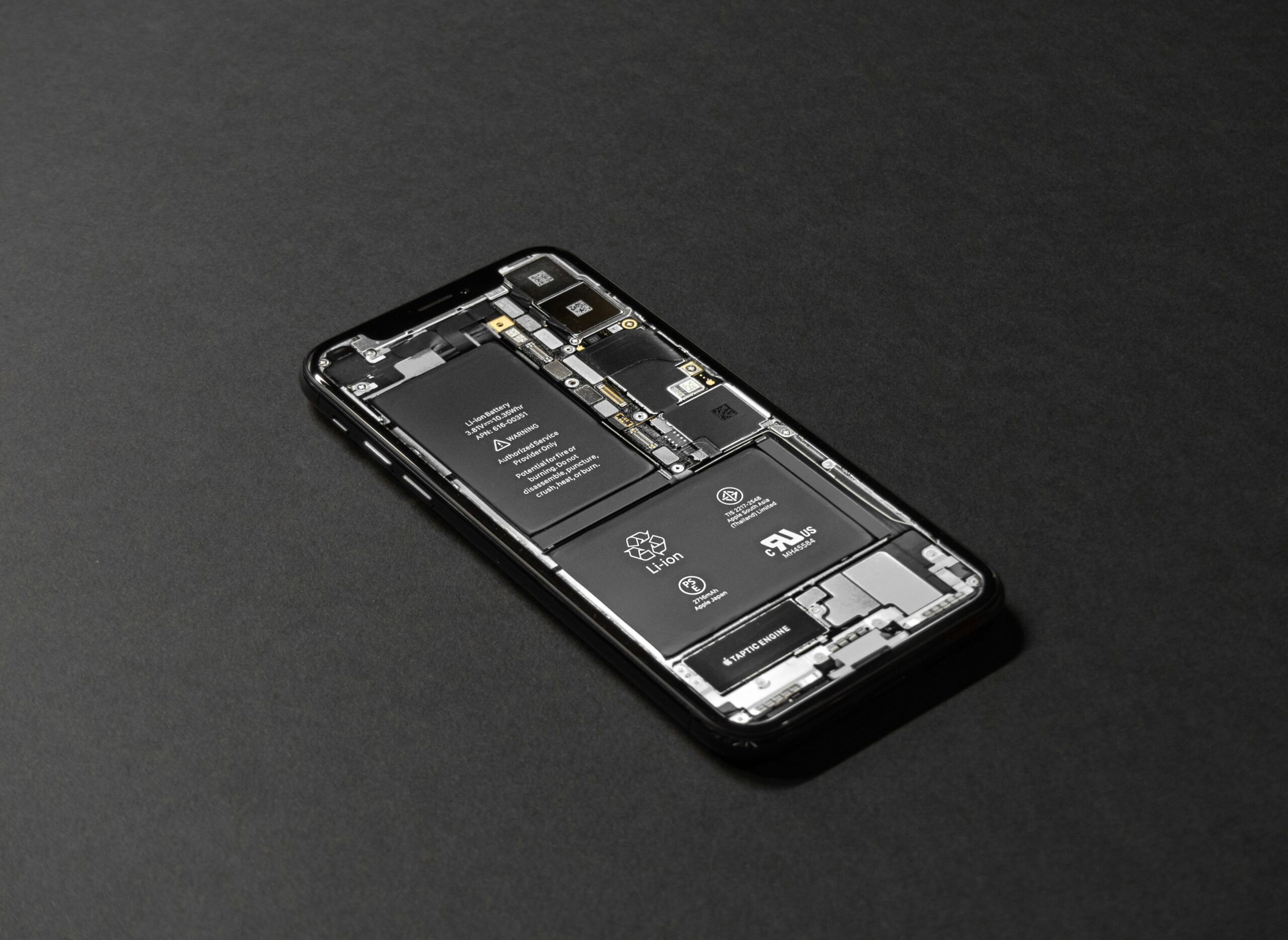 黒いスマートフォン