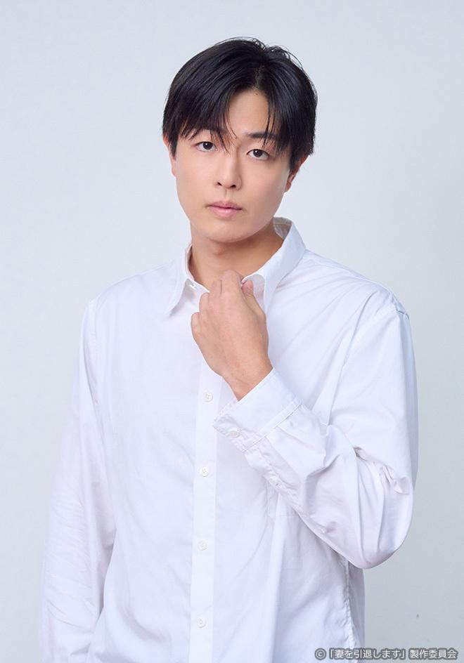 「妻を引退します」公式サイトに掲載された出演者の写真(3枚目)