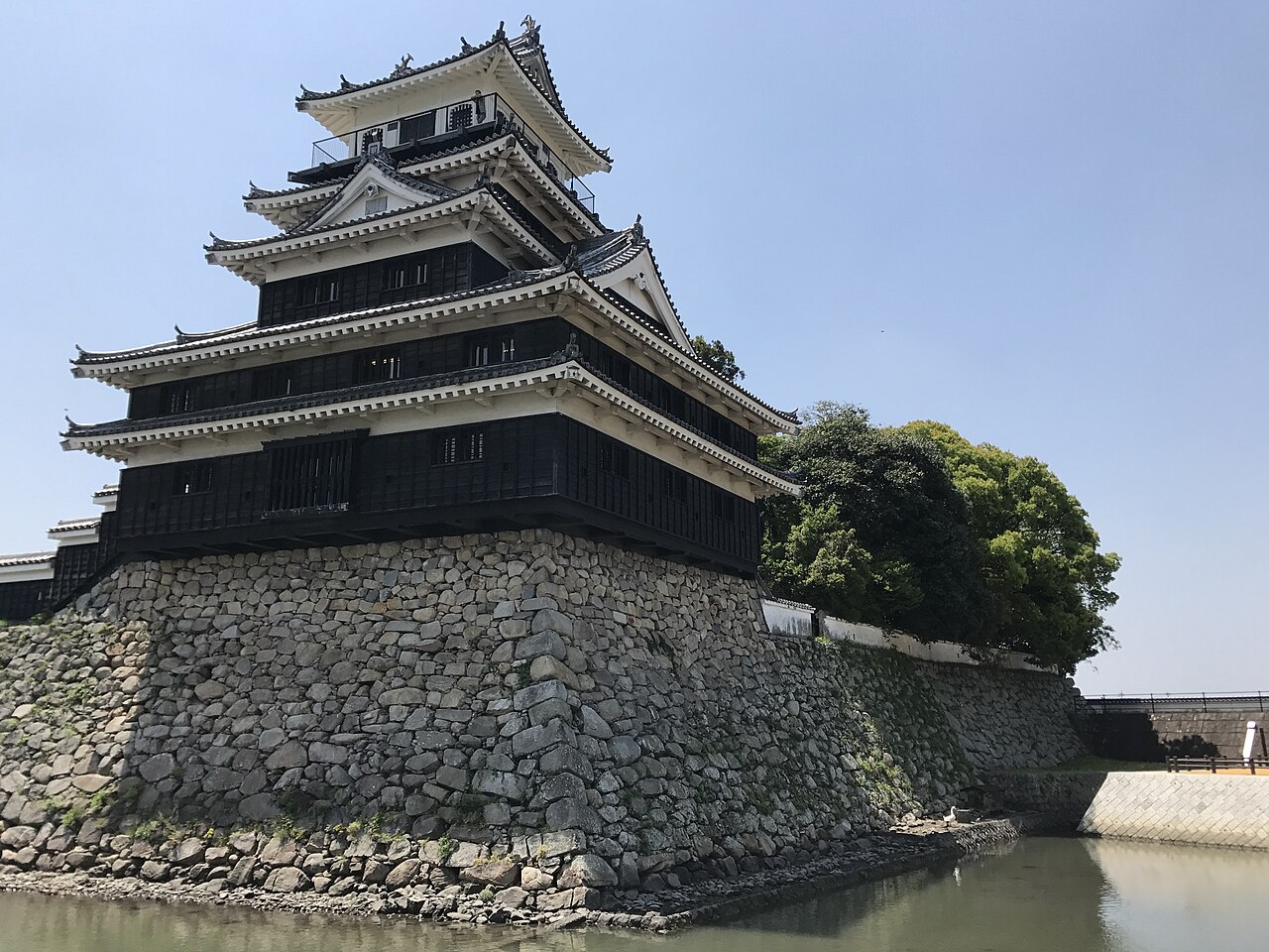 大分県中津市の中津城天守